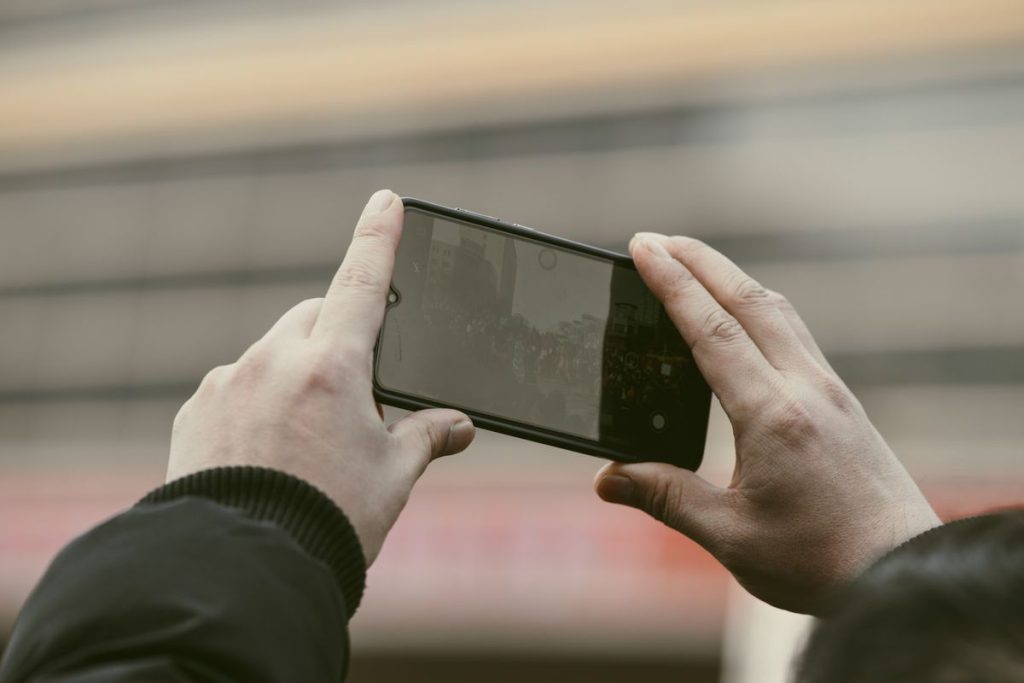 Best Free Government Phones in California feature