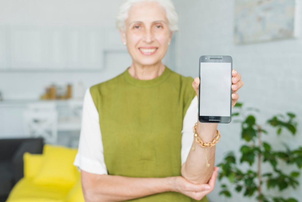 simple mobile phones for seniors