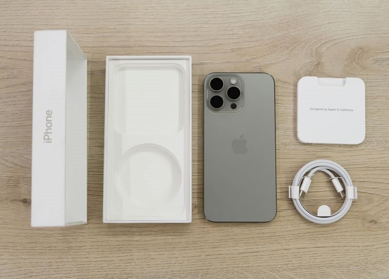 free iphone 15 2