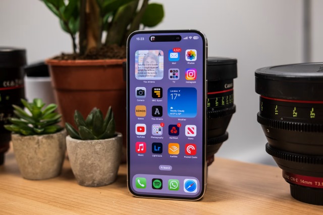 Can you get a free iPhone 15