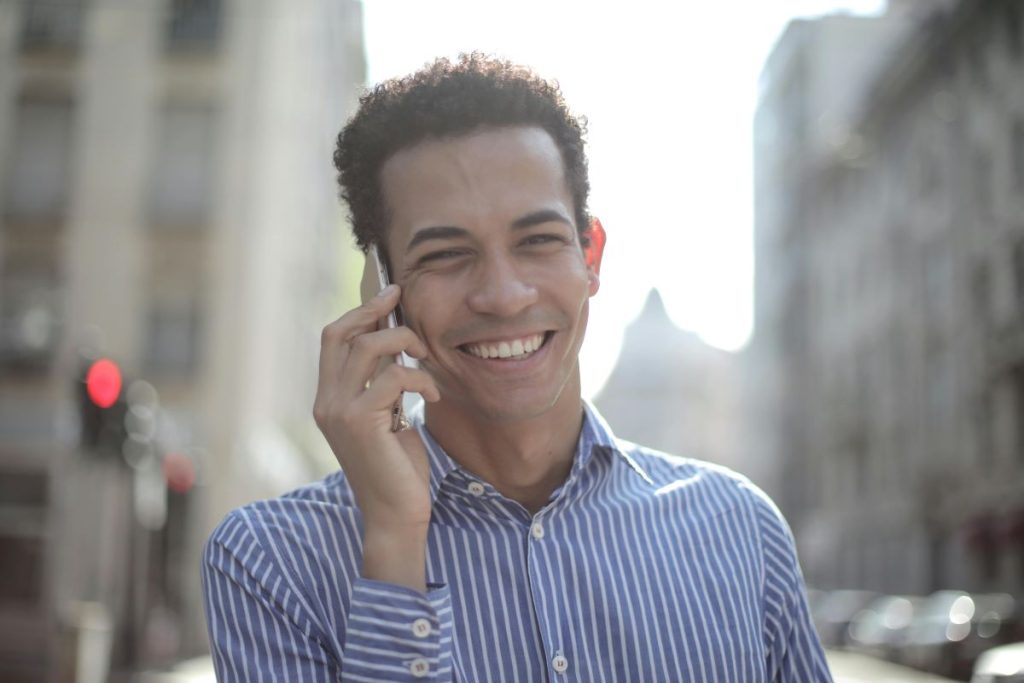 how to get a free iphone 4