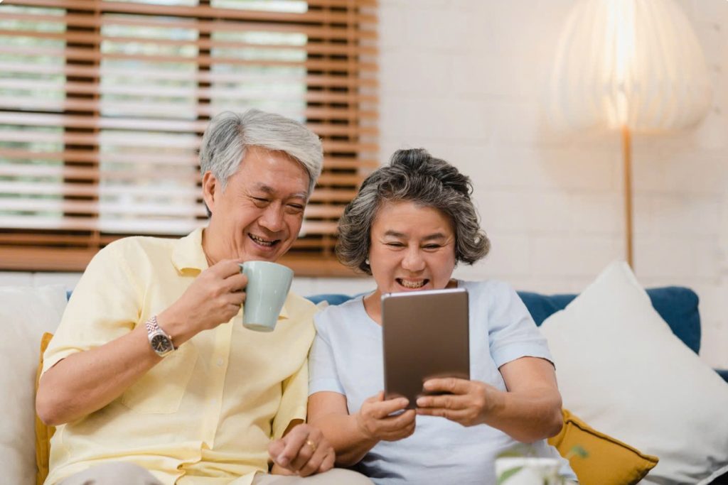how to get senior citizen cell phone plans free 2