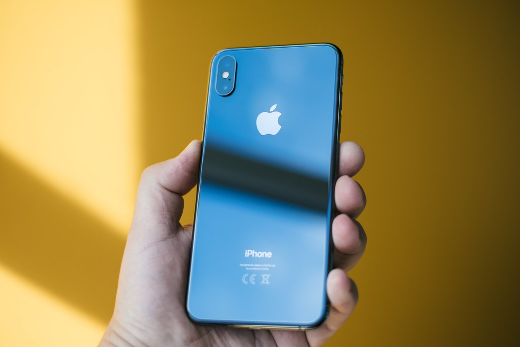 iphone xs max free