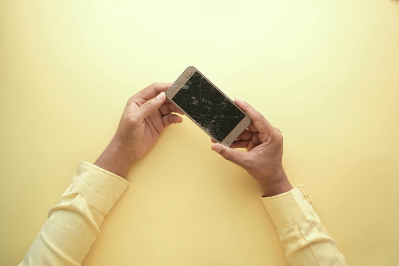 lifeline free phone customer service