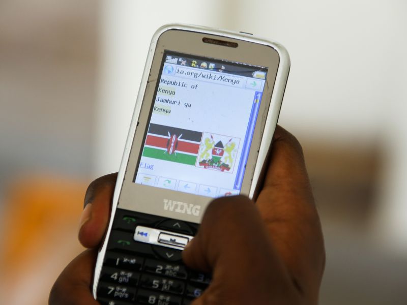 best dumb phone 2025