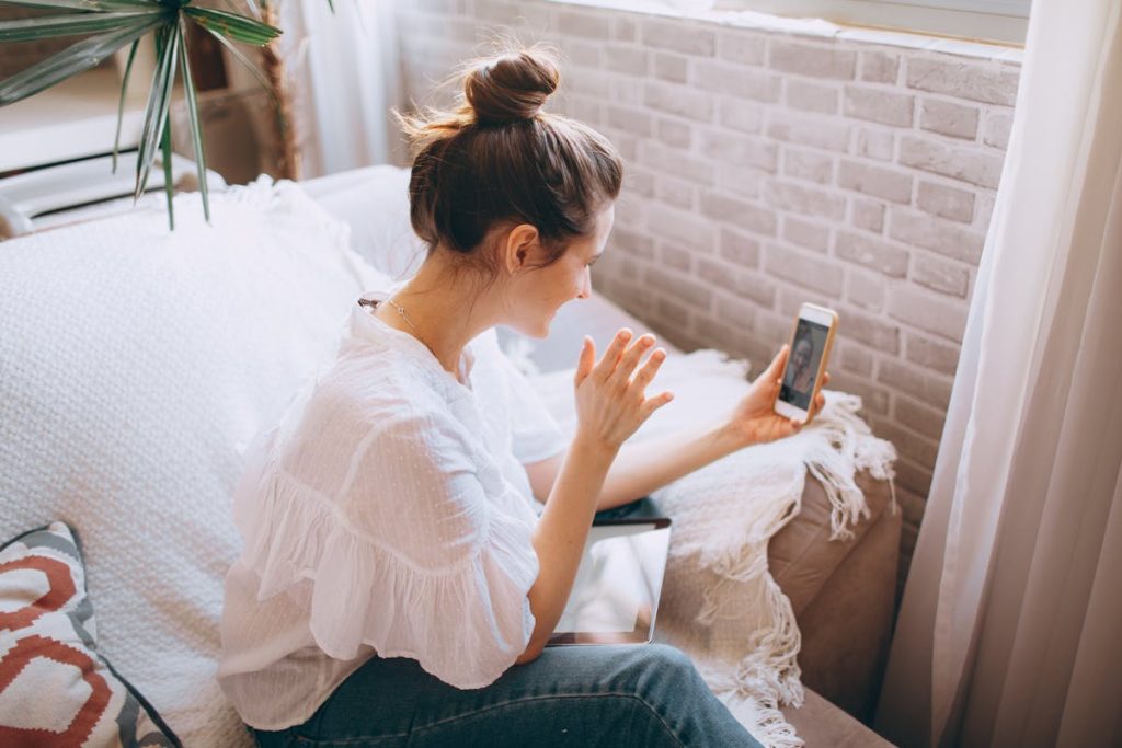 free government phone stands near mesa, az