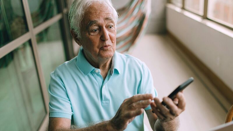 free phone for low income seniors 