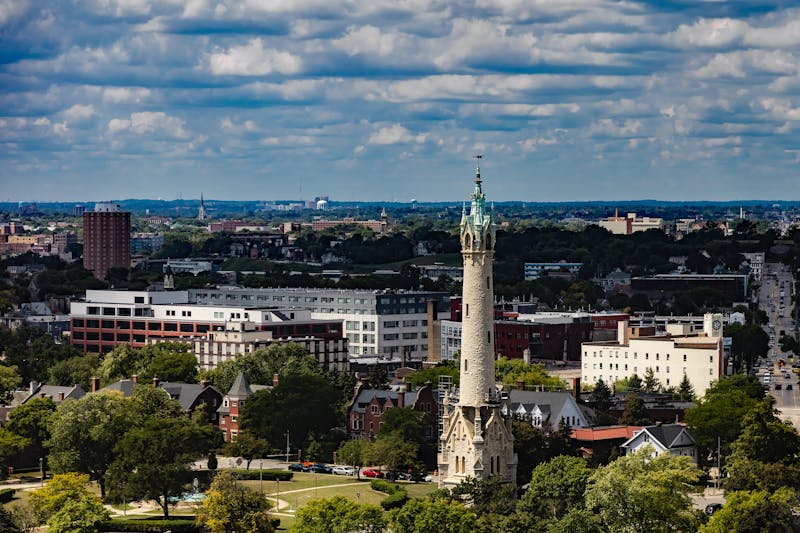 free government phone Milwaukee WI
