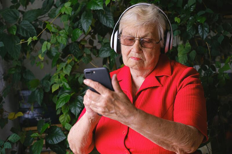 free phones for seniors in Kentucky