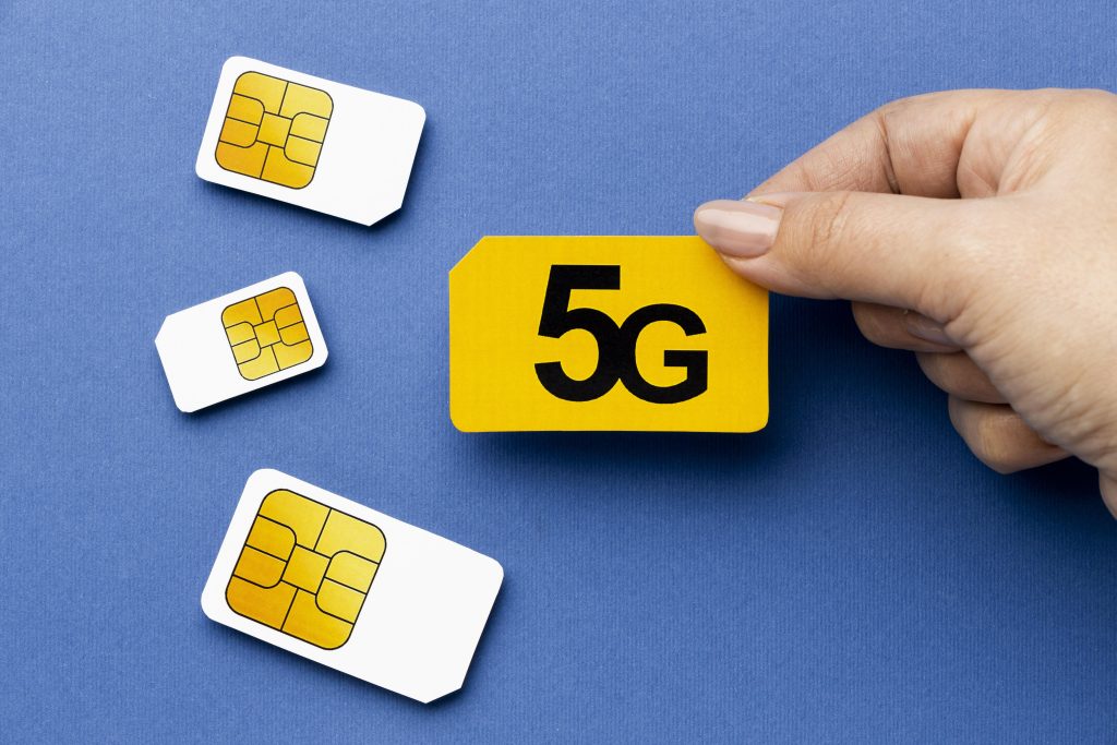 Can-you-put-any-SIM-card-in-a-SIM-free-phone