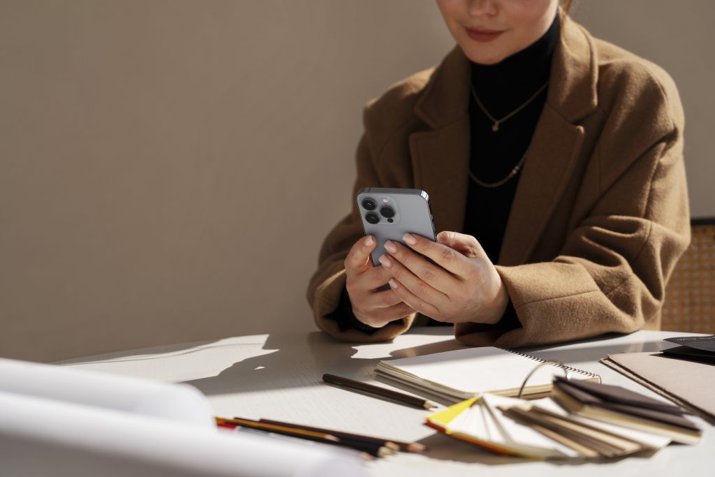 Who-gives-the-best-free-government-phone