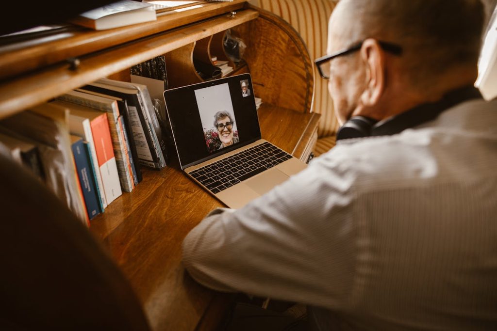 free-laptop-computers-for-seniors