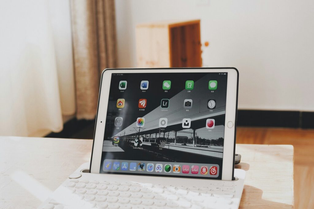 what-is-the-best-free-government-tablet