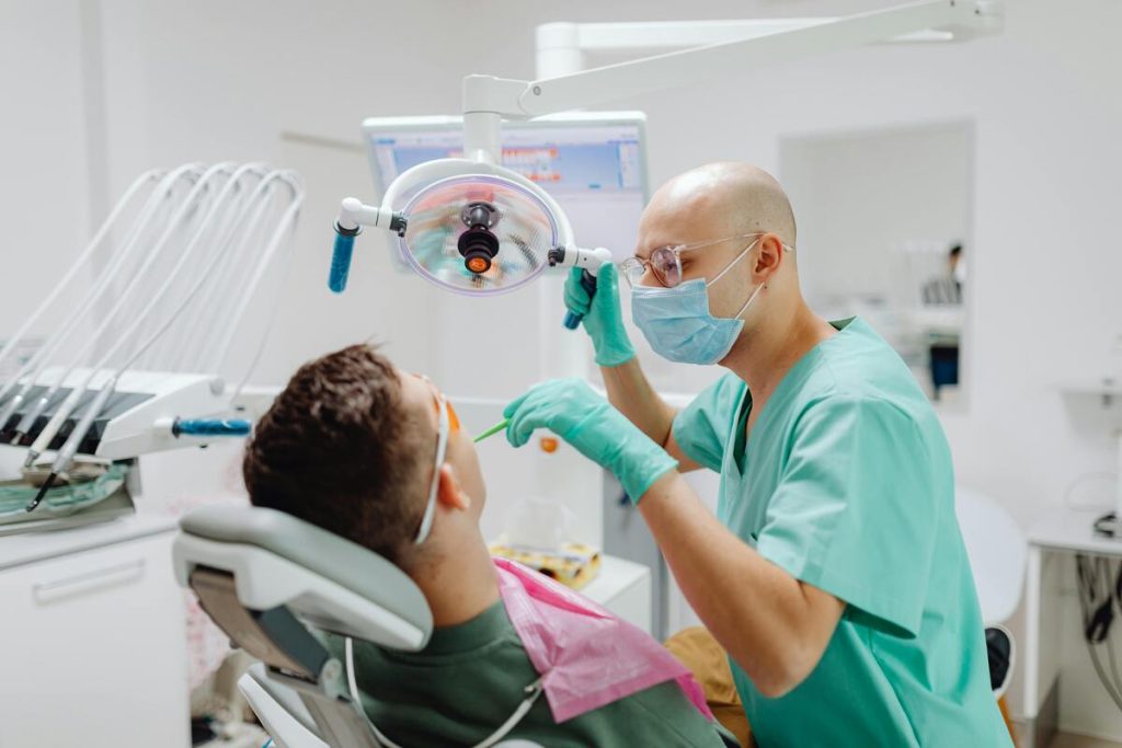 What-is-considered-to-be-a-dental-emergency-