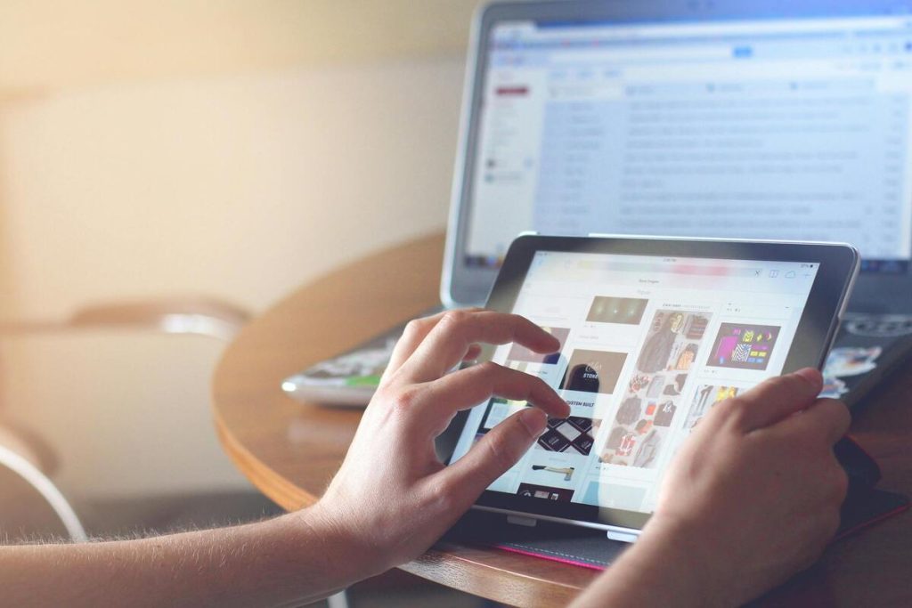 What-is-free-tablet-for-students-from-government