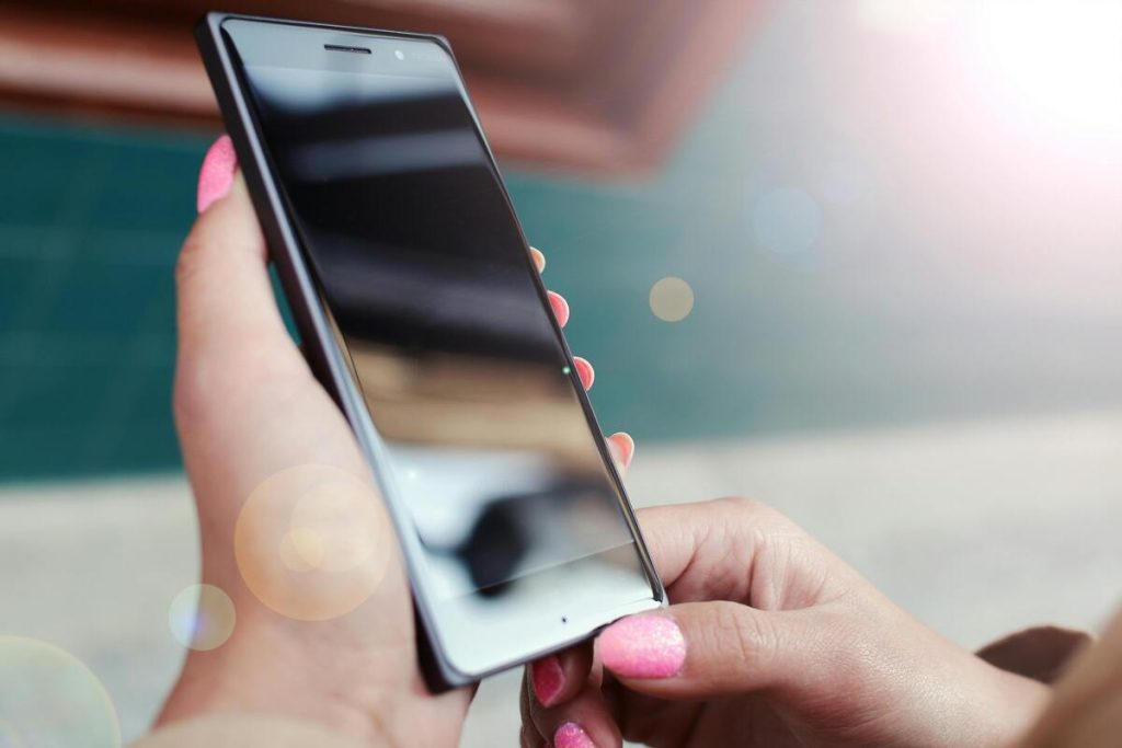 who-offers-free-government-phones