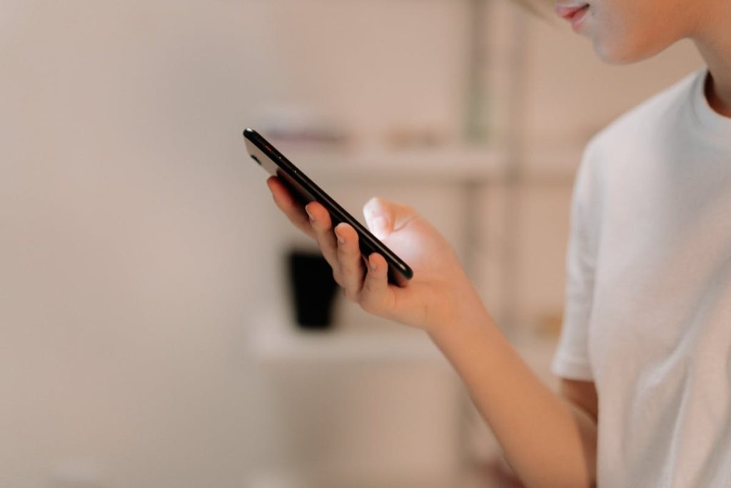 hot pepper phone price feature