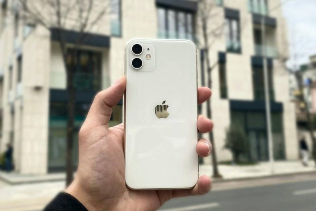 can-i-use-an-esim-on-a-locked-phone
