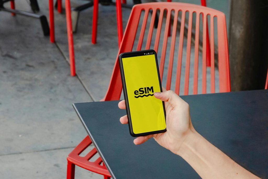 how-to-turn-esim-off-on-iphone