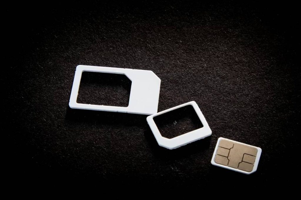 no-sim-available-on-iphone-13