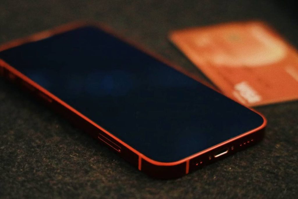 sim-lock-iphone