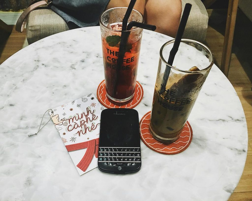 What-happens-if-you-use-a-phone-without-a-SIM-card-