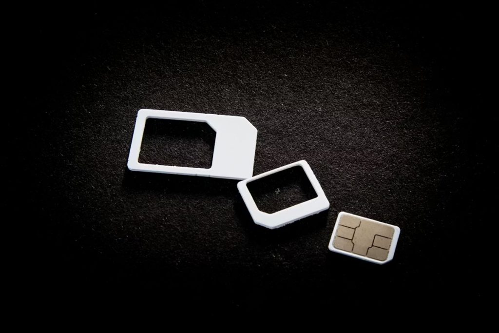how does a SIM card work for international travel