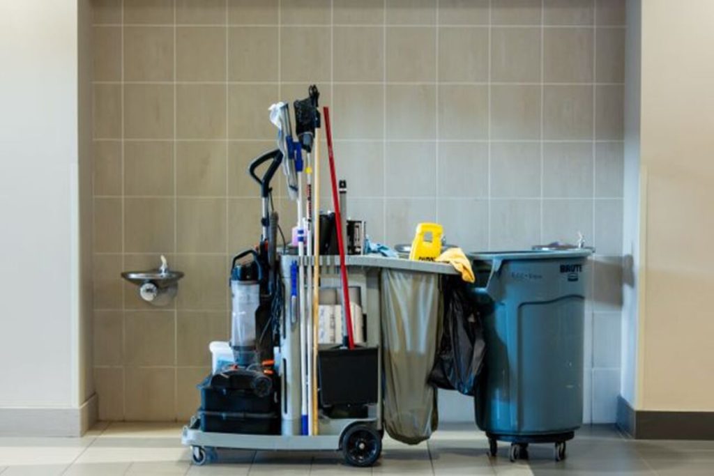 how to clean baseboards