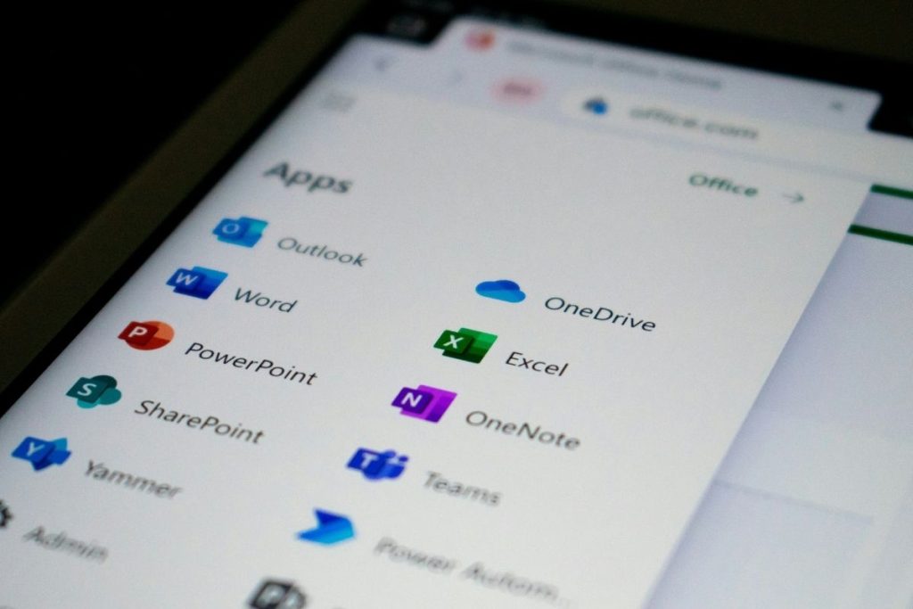 how to delete a blank page in word