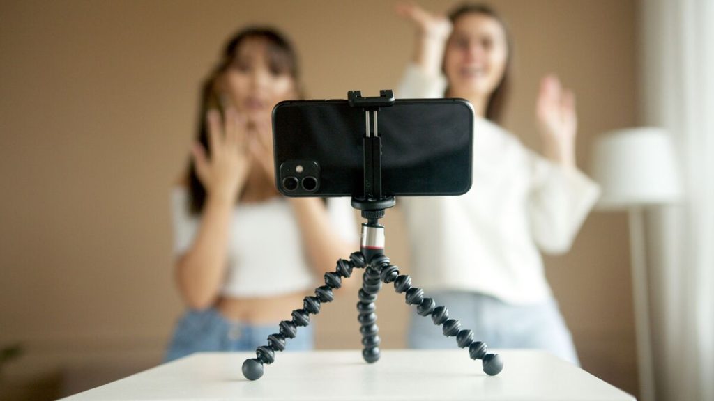how-many-followers-to-go-live-on-tiktok-