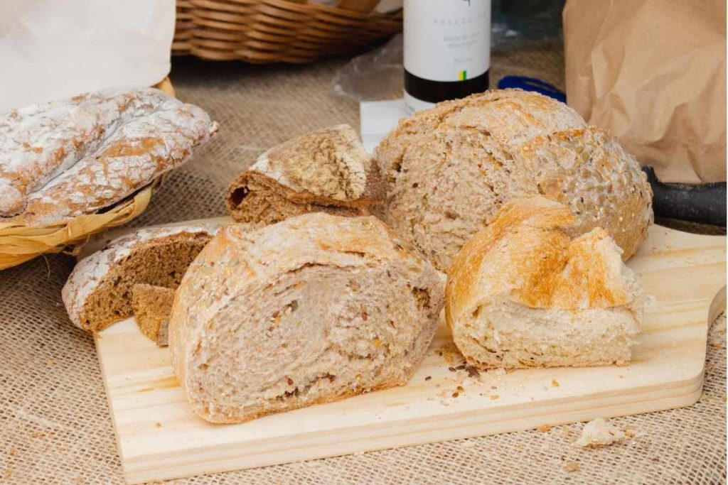 how to keep bread fresh