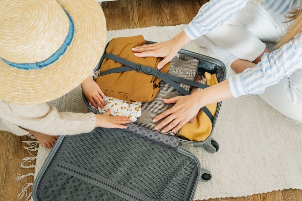 hacks-how-to-pack-a-suitcase