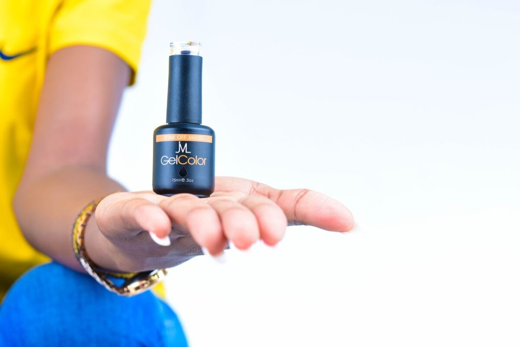 how-to-remove-gel-nail-polish-without-acetone-