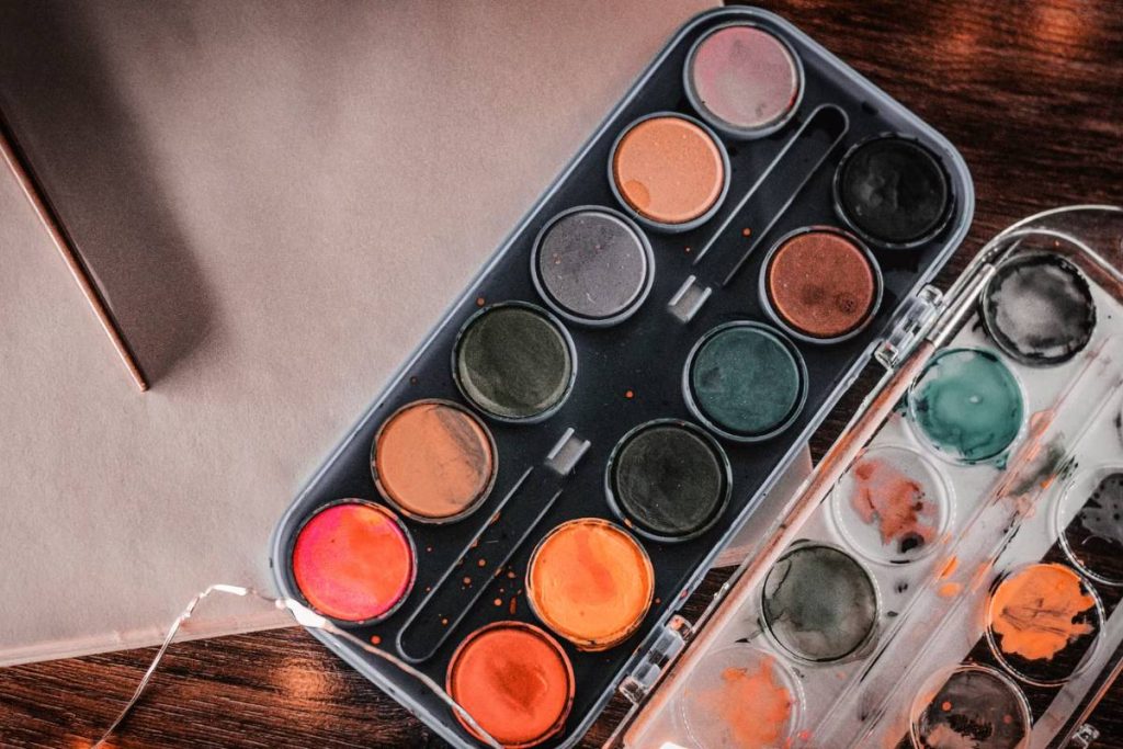 what-colors-make-brown