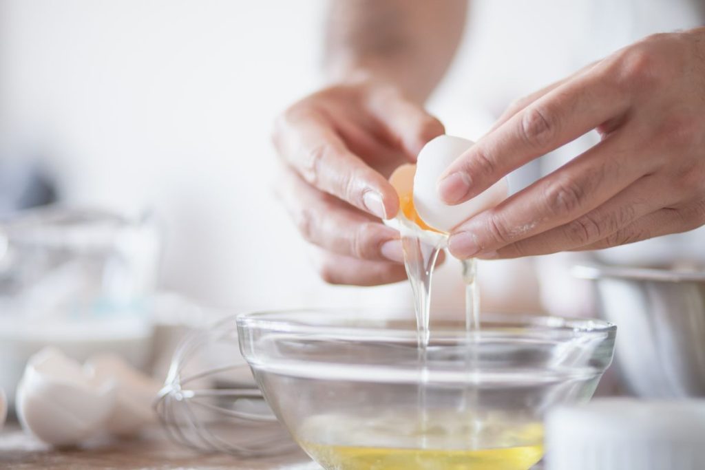 how to poach an egg