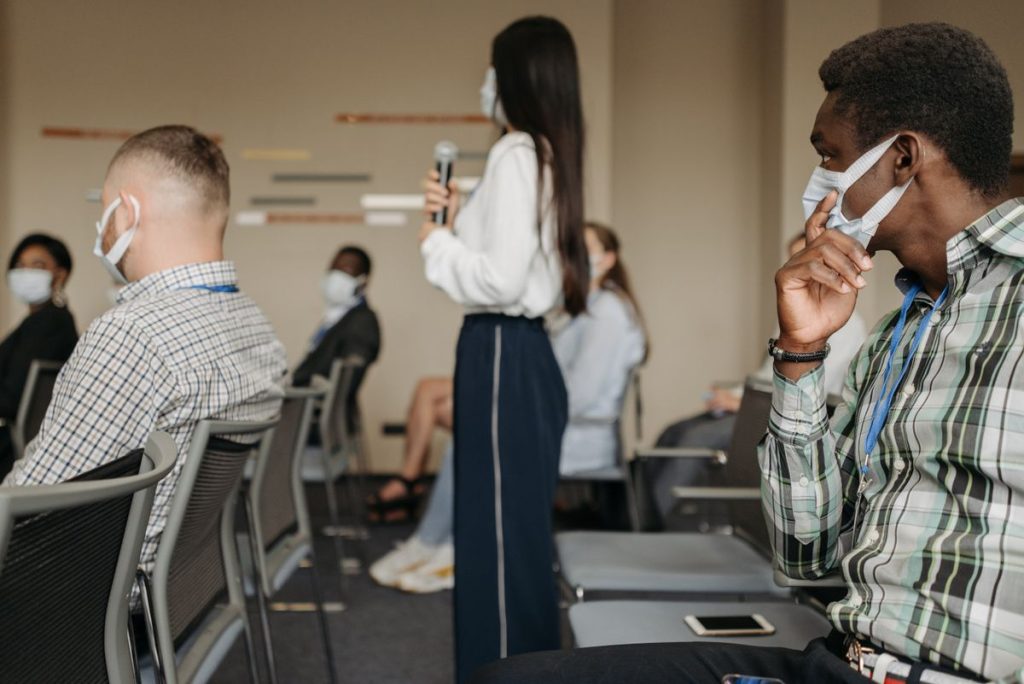 how-to-speak-in-public-confidently