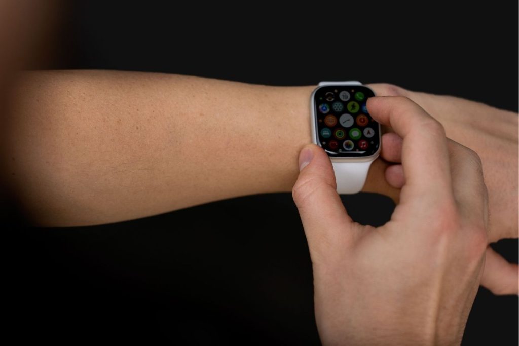 how to turn off apple watch