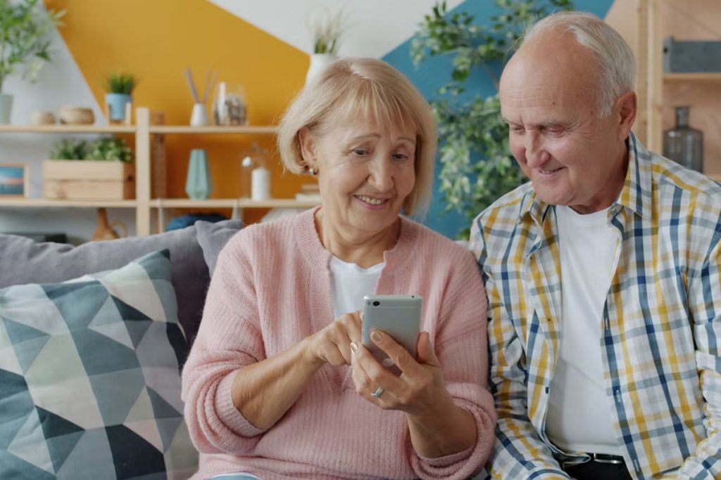 simple-cell-phone-for-seniors