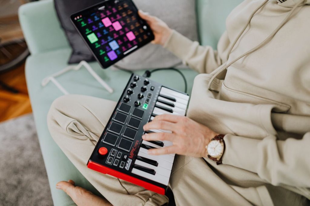 what-is-a-midi-keyboard