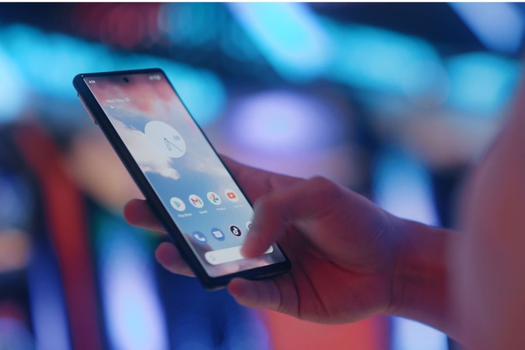 free 5g phone when you switch