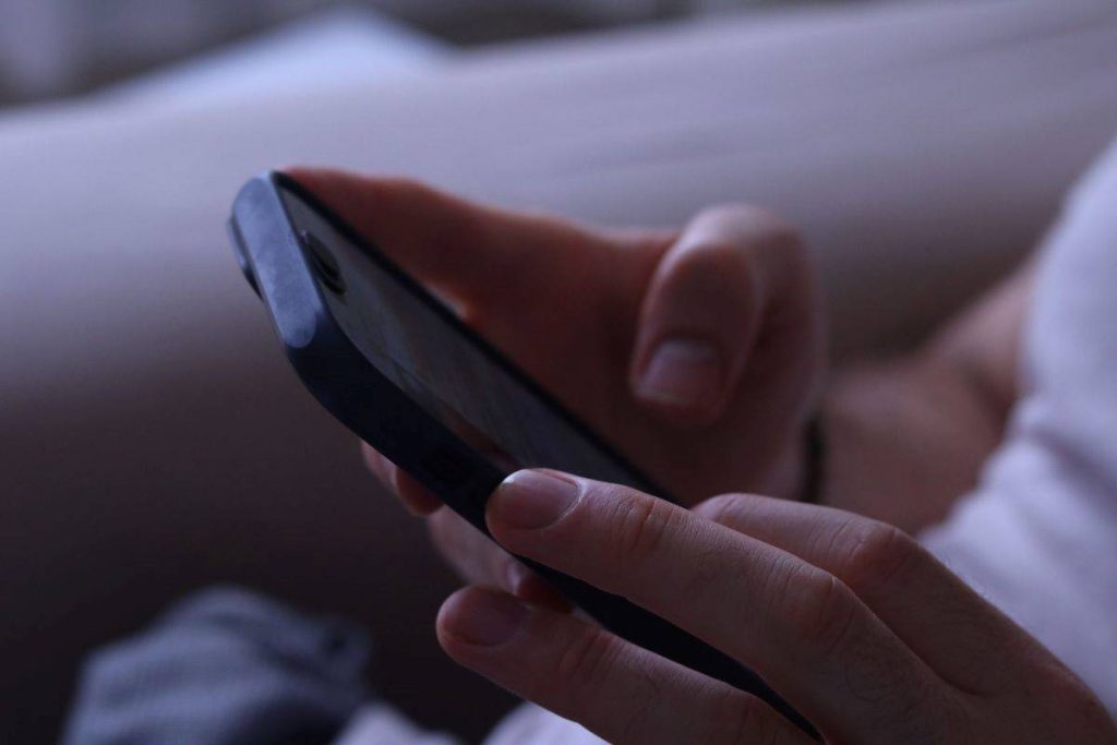 Free phone and service when you switch