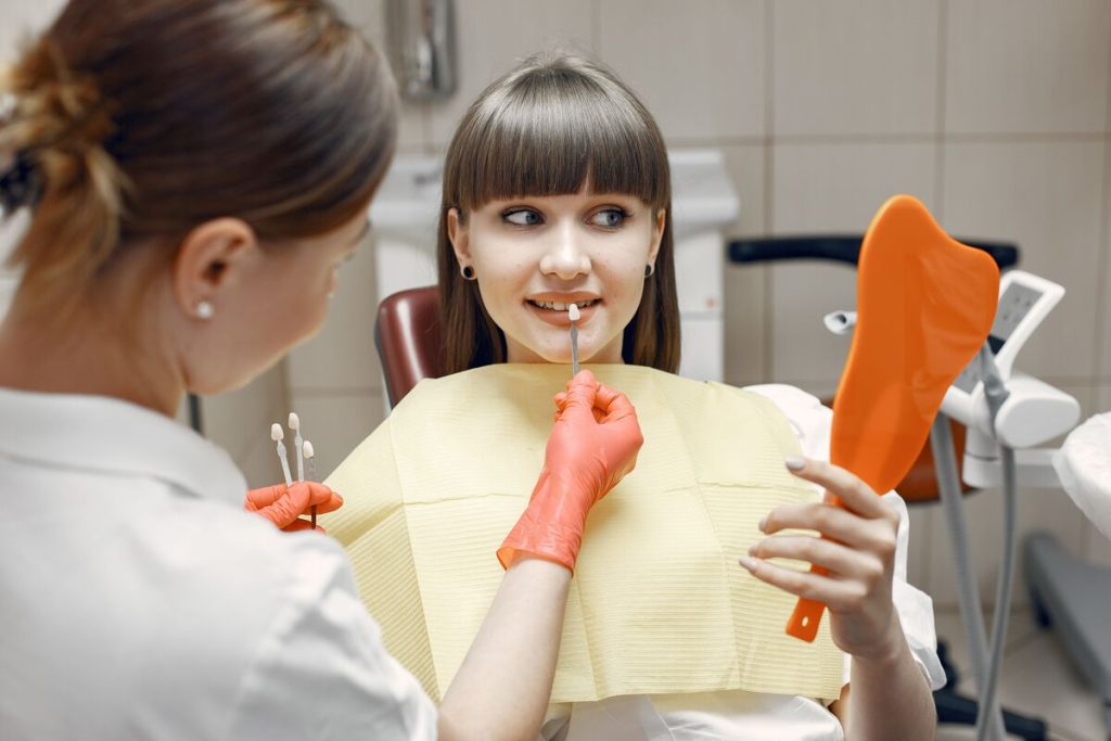 how-much-do-porcelain-veneers-cost