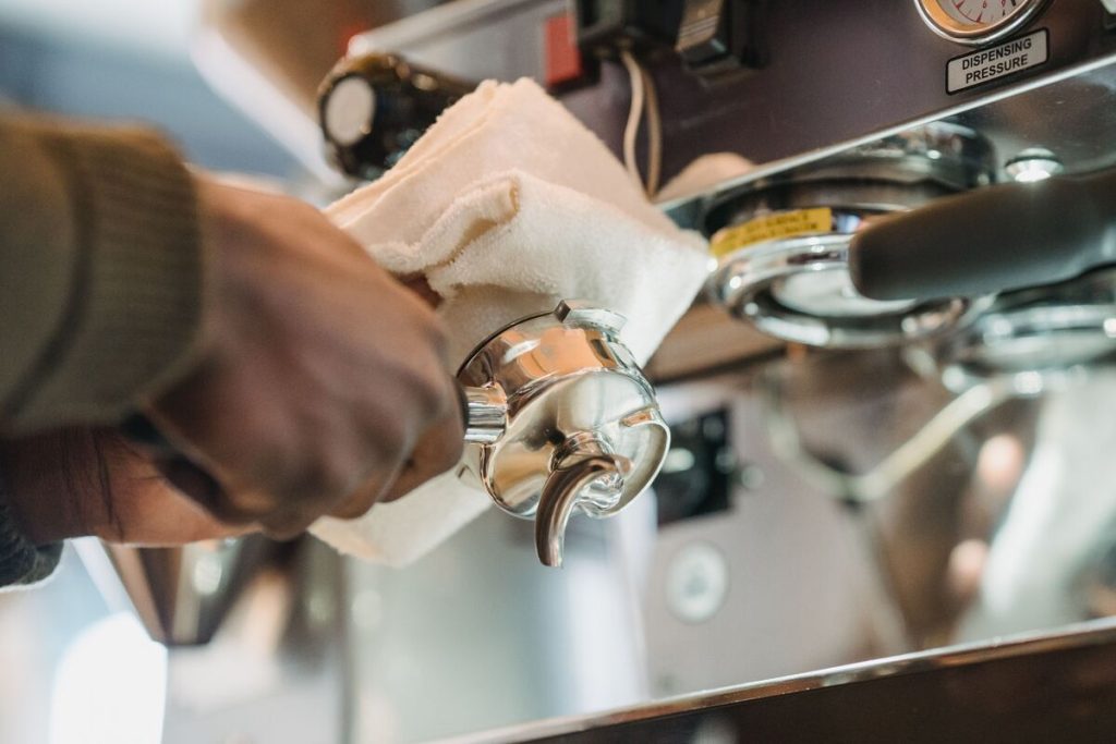 how-to-descale-a-keurig-with-vinegar