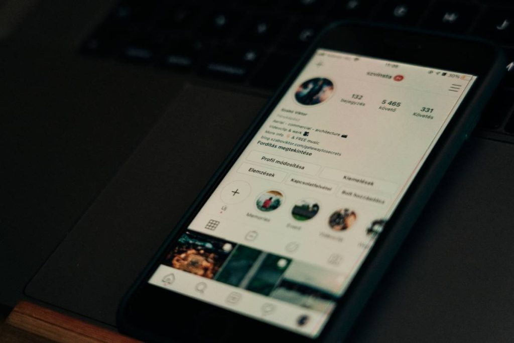how-to-know-if-someone-screenshots-your-instagram-story