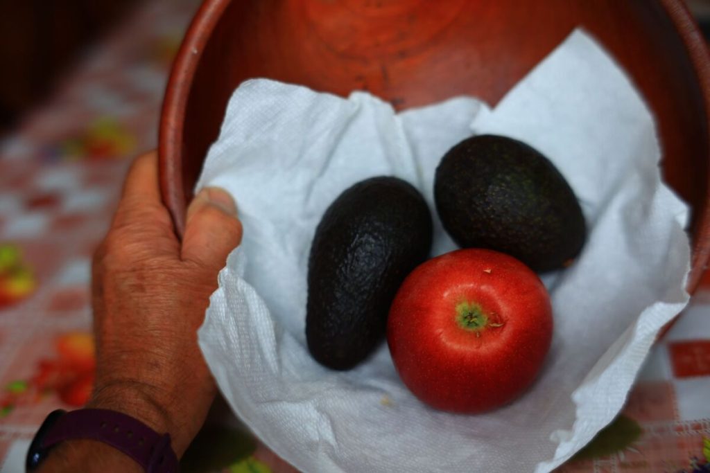 how-to-ripen-avocados