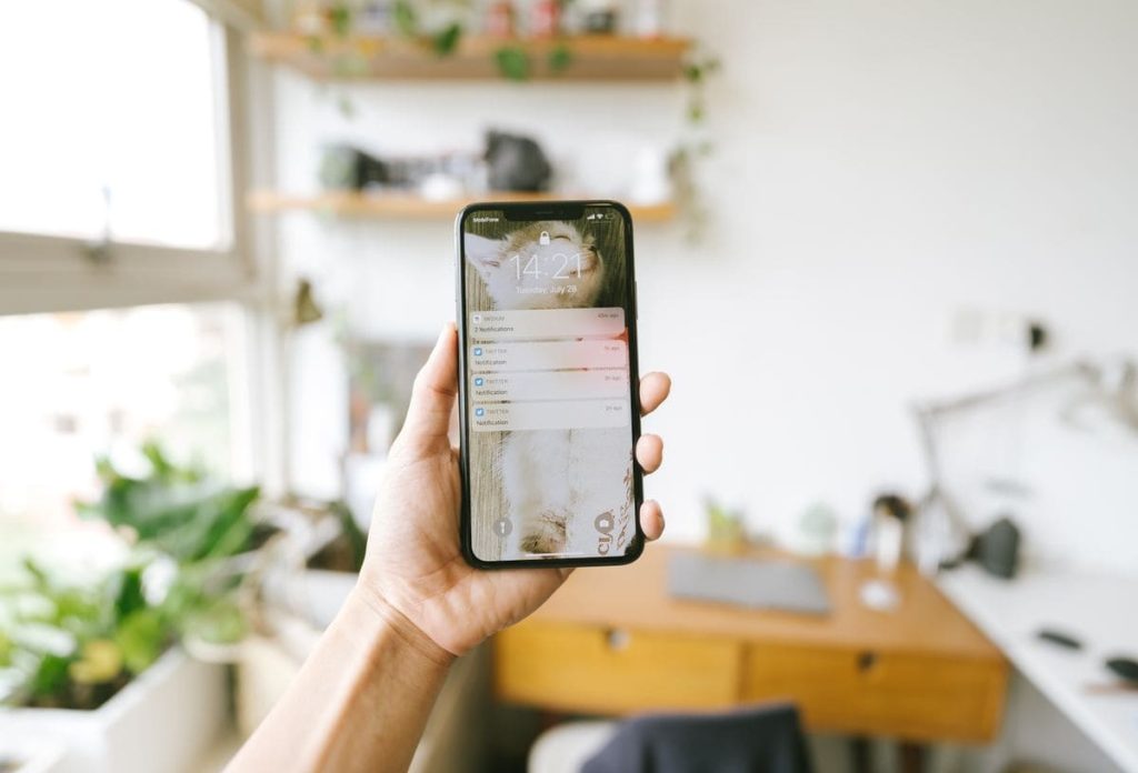 how to silence notifications on iphone