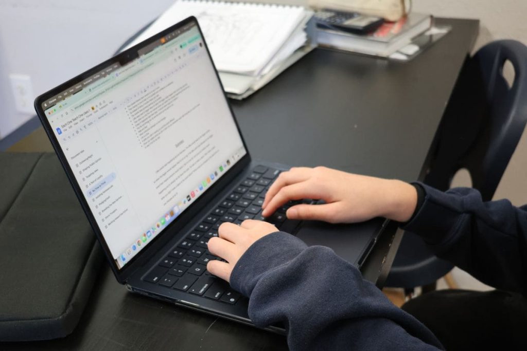 how to split screen on chromebook