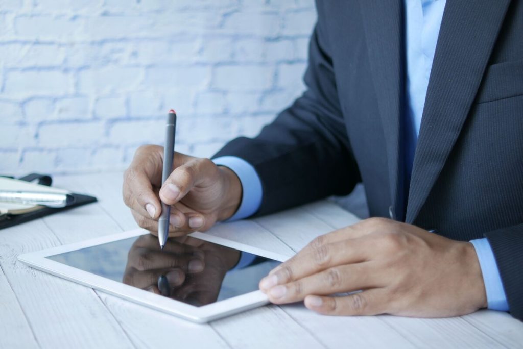 how-to-add-signature-in-outlook-365