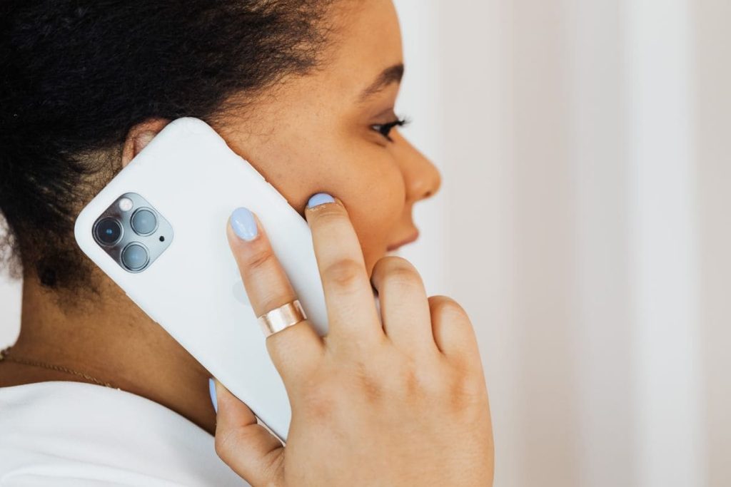 how to block a number on iphone