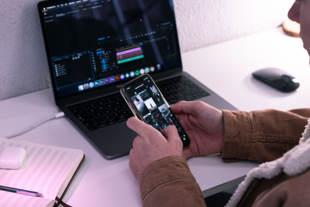 how-to-combine-two-videos-on-iphone